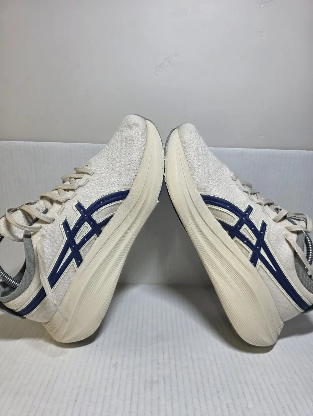 Asics Gel Nimbus 27 Running Shoes Sneaker Women's Size 9 White Blue 1012B812